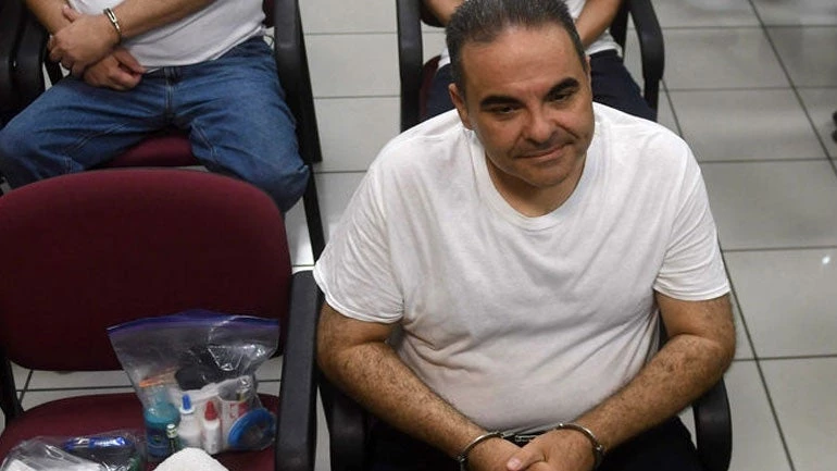 Ο πρώην πρόεδρος του Ελ Σαλβαδόρ παραπέμπεται σε δίκη για «ξέπλυμα» χρήματος